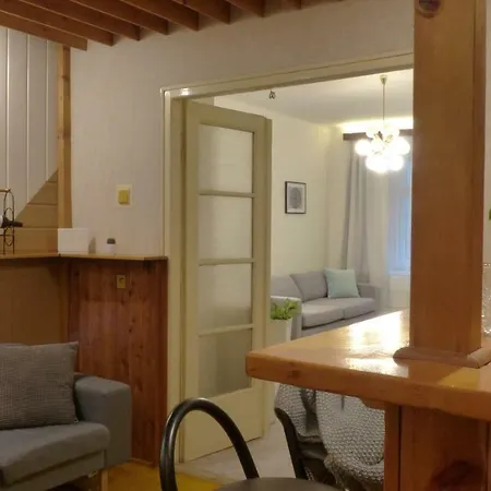 Old Town 100m² On Famous Dlouha Street *