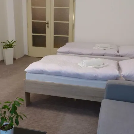 Old Town 100m² On Famous Dlouha Street Διαμέρισμα *