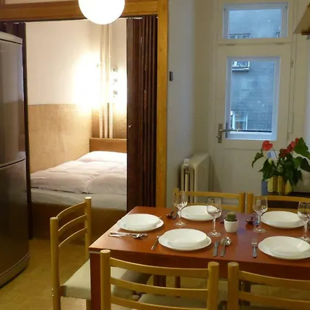 Old Town 100m² On Famous Dlouha Street * Prague